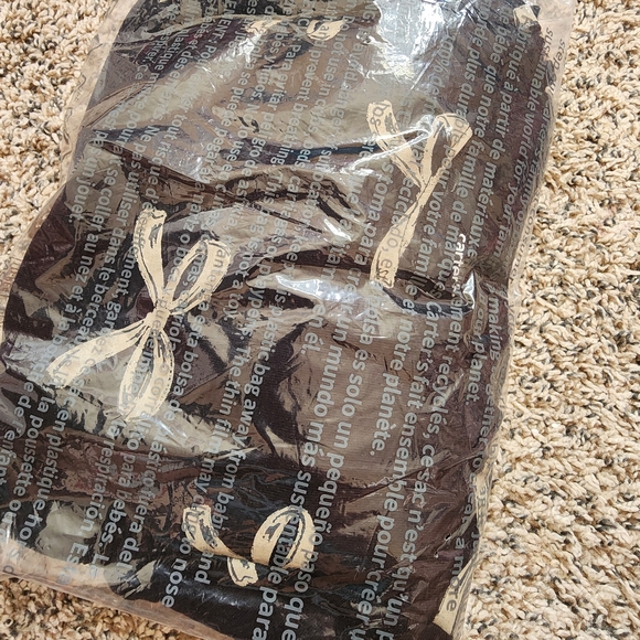 Kids Pajamas Set - Black and Cream - Picture 3 of 4